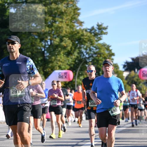 07.09.2025 - BARMER Alsterlauf Dr. Thomas Lammeyer http://msf.ph/oto/8710490 07.09.2025 09:36:41 Laufen 1001, 2911, 308, 498 meine-sportfotos.de