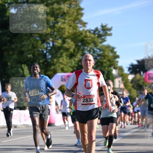 07.09.2025 - BARMER Alsterlauf Dr. Thomas Lammeyer http://msf.ph/oto/8710520 07.09.2025 09:36:46 Laufen 5302, 2832 meine-sportfotos.de