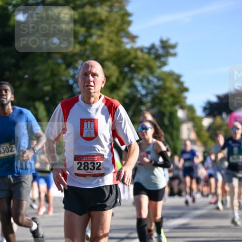 07.09.2025 - BARMER Alsterlauf Dr. Thomas Lammeyer http://msf.ph/oto/8710525 07.09.2025 09:36:47 Laufen 5302, 36, 2832 meine-sportfotos.de