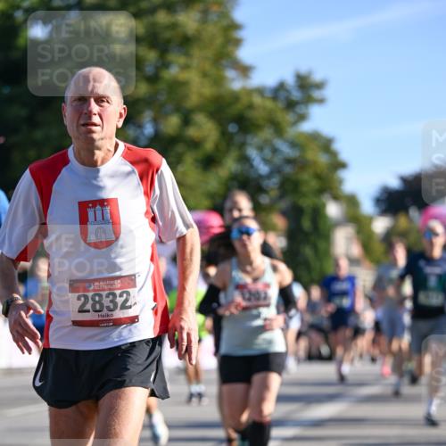 07.09.2025 - BARMER Alsterlauf Dr. Thomas Lammeyer http://msf.ph/oto/8710528 07.09.2025 09:36:48 Laufen 15, 36, 2832, 1207, 54 meine-sportfotos.de