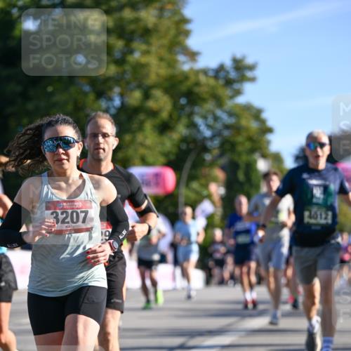 07.09.2025 - BARMER Alsterlauf Dr. Thomas Lammeyer http://msf.ph/oto/8710536 07.09.2025 09:36:49 Laufen 36, 3207, 19, 4012 meine-sportfotos.de