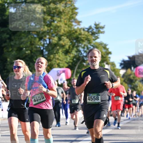 07.09.2025 - BARMER Alsterlauf Dr. Thomas Lammeyer http://msf.ph/oto/8710595 07.09.2025 09:37:00 Laufen 4559, 4558 meine-sportfotos.de