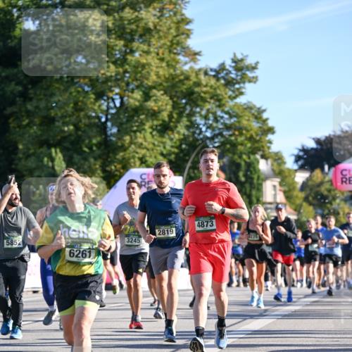 07.09.2025 - BARMER Alsterlauf Dr. Thomas Lammeyer http://msf.ph/oto/8710607 07.09.2025 09:37:02 Laufen 5852, 6261, 4873, 2819, 3245, 1225 meine-sportfotos.de