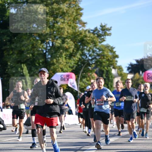 07.09.2025 - BARMER Alsterlauf Dr. Thomas Lammeyer http://msf.ph/oto/8710641 07.09.2025 09:37:07 Laufen 5793, 4856, 2351 meine-sportfotos.de