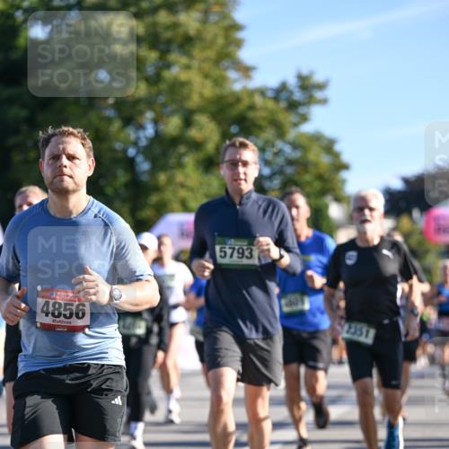 07.09.2025 - BARMER Alsterlauf Dr. Thomas Lammeyer http://msf.ph/oto/8710660 07.09.2025 09:37:10 Laufen 16136, 4856, 5793 meine-sportfotos.de