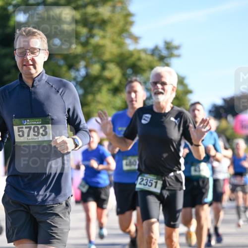 07.09.2025 - BARMER Alsterlauf Dr. Thomas Lammeyer http://msf.ph/oto/8710667 07.09.2025 09:37:11 Laufen 36, 5793, 180, 2351 meine-sportfotos.de