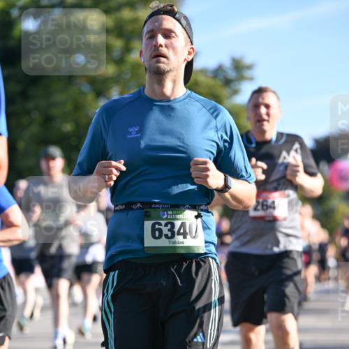 07.09.2025 - BARMER Alsterlauf Dr. Thomas Lammeyer http://msf.ph/oto/8710679 07.09.2025 09:37:13 Laufen 8, 16, 36, 6340, 2646 meine-sportfotos.de