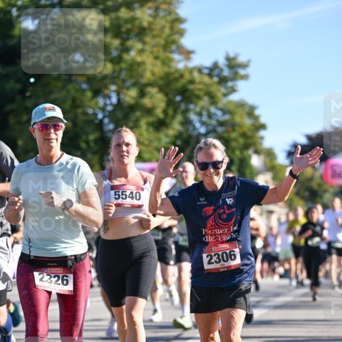 07.09.2025 - BARMER Alsterlauf Dr. Thomas Lammeyer http://msf.ph/oto/8710711 07.09.2025 09:37:19 Laufen 36, 2326, 5540, 31, 36, 2306 meine-sportfotos.de