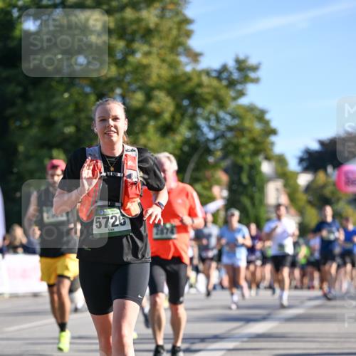 07.09.2025 - BARMER Alsterlauf Dr. Thomas Lammeyer http://msf.ph/oto/8710787 07.09.2025 09:37:31 Laufen 5726 meine-sportfotos.de