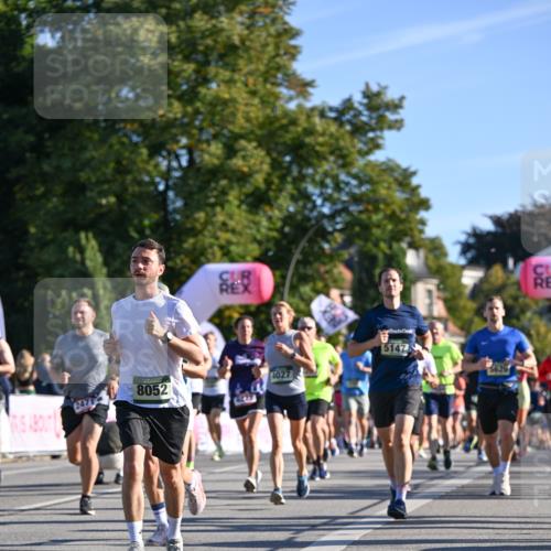 07.09.2025 - BARMER Alsterlauf Dr. Thomas Lammeyer http://msf.ph/oto/8710811 07.09.2025 09:37:35 Laufen 8052, 4027, 2477, 5147, 5629 meine-sportfotos.de