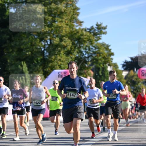 07.09.2025 - BARMER Alsterlauf Dr. Thomas Lammeyer http://msf.ph/oto/8710823 07.09.2025 09:37:37 Laufen 4027, 5339, 5147, 5629, 89 meine-sportfotos.de