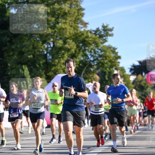 07.09.2025 - BARMER Alsterlauf Dr. Thomas Lammeyer http://msf.ph/oto/8710824 07.09.2025 09:37:37 Laufen 6227, 4027, 5147, 8015 meine-sportfotos.de