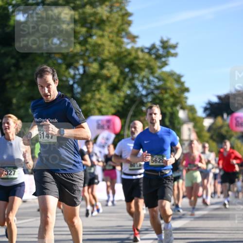 07.09.2025 - BARMER Alsterlauf Dr. Thomas Lammeyer http://msf.ph/oto/8710830 07.09.2025 09:37:38 Laufen 027, 5147, 5629 meine-sportfotos.de