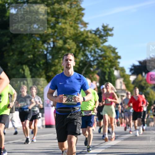 07.09.2025 - BARMER Alsterlauf Dr. Thomas Lammeyer http://msf.ph/oto/8710836 07.09.2025 09:37:39 Laufen 5629, 6228 meine-sportfotos.de
