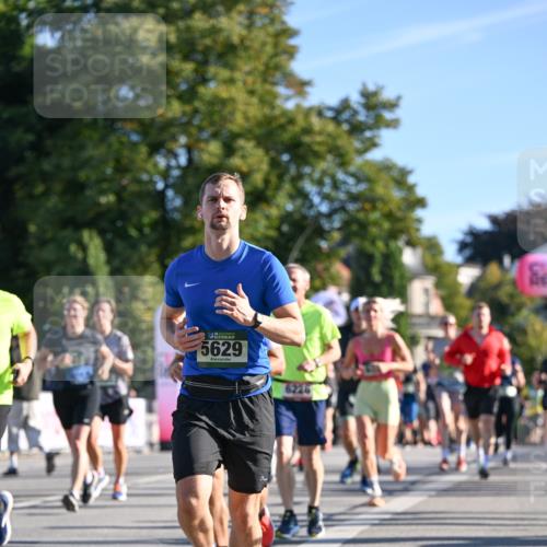 07.09.2025 - BARMER Alsterlauf Dr. Thomas Lammeyer http://msf.ph/oto/8710837 07.09.2025 09:37:39 Laufen 5629, 6226 meine-sportfotos.de