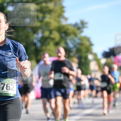 07.09.2025 - BARMER Alsterlauf Dr. Thomas Lammeyer http://msf.ph/oto/8710891 07.09.2025 09:37:47 Laufen 36, 762 meine-sportfotos.de