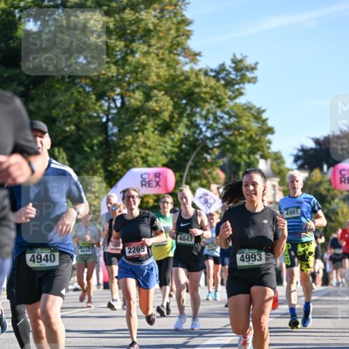 07.09.2025 - BARMER Alsterlauf Dr. Thomas Lammeyer http://msf.ph/oto/8710897 07.09.2025 09:37:49 Laufen 4940, 2265, 4847, 4993, 4991 meine-sportfotos.de