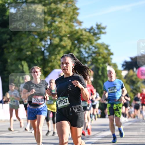 07.09.2025 - BARMER Alsterlauf Dr. Thomas Lammeyer http://msf.ph/oto/8710902 07.09.2025 09:37:50 Laufen 2265, 4993 meine-sportfotos.de