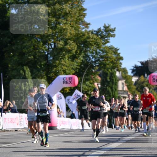 07.09.2025 - BARMER Alsterlauf Dr. Thomas Lammeyer http://msf.ph/oto/8710928 07.09.2025 09:37:54 Laufen 5122, 34, 4973 meine-sportfotos.de