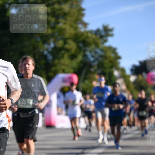 07.09.2025 - BARMER Alsterlauf Dr. Thomas Lammeyer http://msf.ph/oto/8710978 07.09.2025 09:38:02 Laufen  meine-sportfotos.de