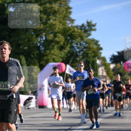 07.09.2025 - BARMER Alsterlauf Dr. Thomas Lammeyer http://msf.ph/oto/8710980 07.09.2025 09:38:02 Laufen 136, 3235 meine-sportfotos.de