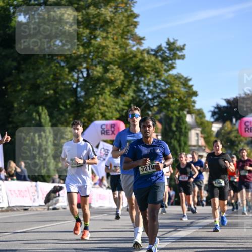 07.09.2025 - BARMER Alsterlauf Dr. Thomas Lammeyer http://msf.ph/oto/8710985 07.09.2025 09:38:03 Laufen 201, 3210, 4982 meine-sportfotos.de