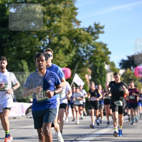 07.09.2025 - BARMER Alsterlauf Dr. Thomas Lammeyer http://msf.ph/oto/8710993 07.09.2025 09:38:04 Laufen 039, 3210 meine-sportfotos.de