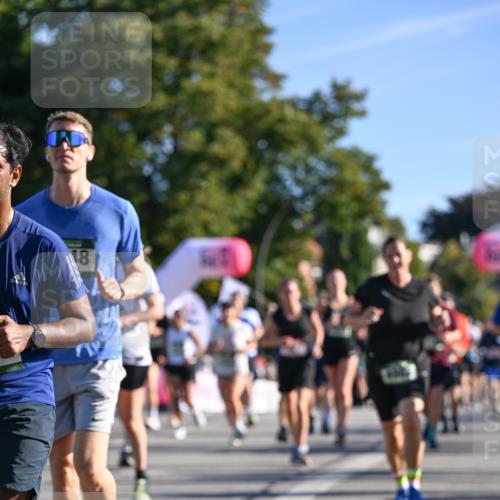 07.09.2025 - BARMER Alsterlauf Dr. Thomas Lammeyer http://msf.ph/oto/8711000 07.09.2025 09:38:05 Laufen 18 meine-sportfotos.de
