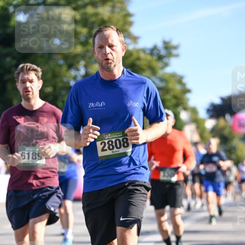 07.09.2025 - BARMER Alsterlauf Dr. Thomas Lammeyer http://msf.ph/oto/8711025 07.09.2025 09:38:10 Laufen 6189, 1636, 2808 meine-sportfotos.de