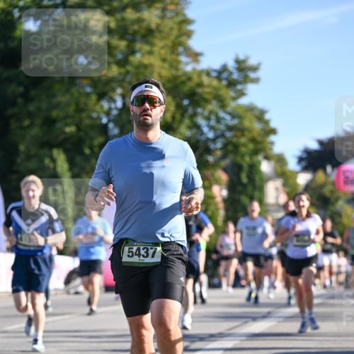07.09.2025 - BARMER Alsterlauf Dr. Thomas Lammeyer http://msf.ph/oto/8711063 07.09.2025 09:38:17 Laufen 5437 meine-sportfotos.de