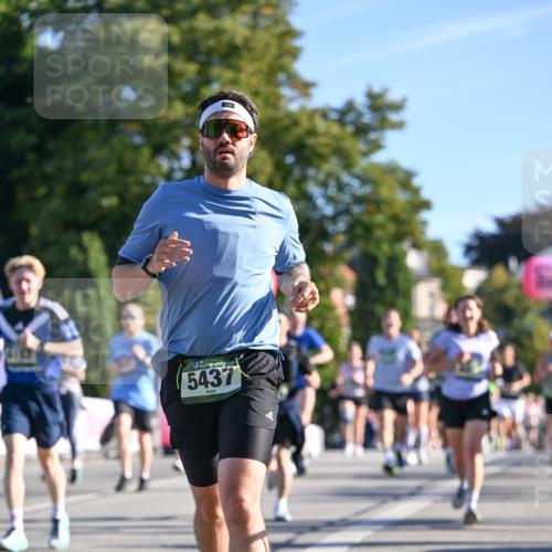 07.09.2025 - BARMER Alsterlauf Dr. Thomas Lammeyer http://msf.ph/oto/8711064 07.09.2025 09:38:17 Laufen 5437 meine-sportfotos.de