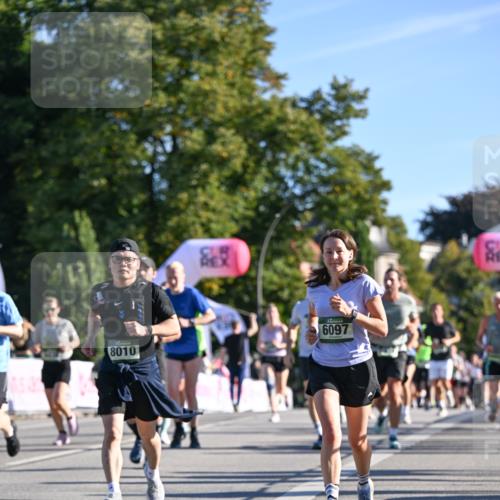 07.09.2025 - BARMER Alsterlauf Dr. Thomas Lammeyer http://msf.ph/oto/8711073 07.09.2025 09:38:19 Laufen 8010, 6097 meine-sportfotos.de