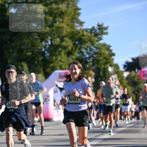 07.09.2025 - BARMER Alsterlauf Dr. Thomas Lammeyer http://msf.ph/oto/8711079 07.09.2025 09:38:20 Laufen 80, 6097 meine-sportfotos.de