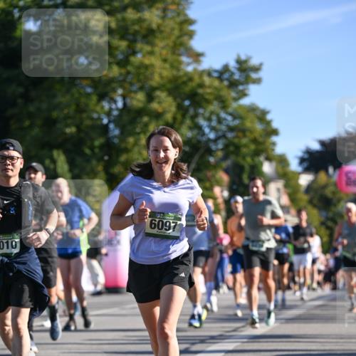 07.09.2025 - BARMER Alsterlauf Dr. Thomas Lammeyer http://msf.ph/oto/8711080 07.09.2025 09:38:20 Laufen 010, 6097 meine-sportfotos.de