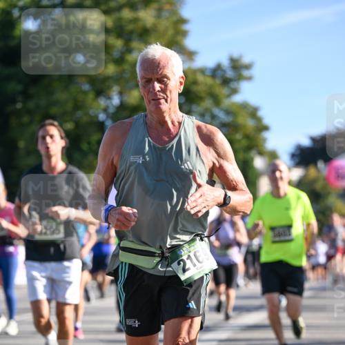 07.09.2025 - BARMER Alsterlauf Dr. Thomas Lammeyer http://msf.ph/oto/8711122 07.09.2025 09:38:27 Laufen 36, 2169 meine-sportfotos.de