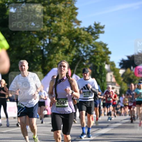 07.09.2025 - BARMER Alsterlauf Dr. Thomas Lammeyer http://msf.ph/oto/8711138 07.09.2025 09:38:30 Laufen 2044 meine-sportfotos.de