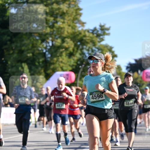 07.09.2025 - BARMER Alsterlauf Dr. Thomas Lammeyer http://msf.ph/oto/8711169 07.09.2025 09:38:35 Laufen 461, 4596, 5845 meine-sportfotos.de