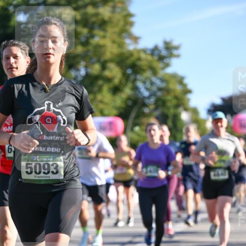 07.09.2025 - BARMER Alsterlauf Dr. Thomas Lammeyer http://msf.ph/oto/8711193 07.09.2025 09:38:38 Laufen 6, 136, 5093 meine-sportfotos.de