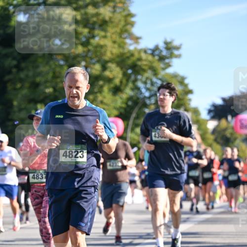 07.09.2025 - BARMER Alsterlauf Dr. Thomas Lammeyer http://msf.ph/oto/8711218 07.09.2025 09:38:42 Laufen 4837, 136, 4823, 43 meine-sportfotos.de