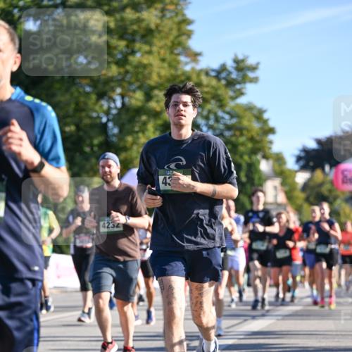 07.09.2025 - BARMER Alsterlauf Dr. Thomas Lammeyer http://msf.ph/oto/8711223 07.09.2025 09:38:43 Laufen 4232, 43 meine-sportfotos.de