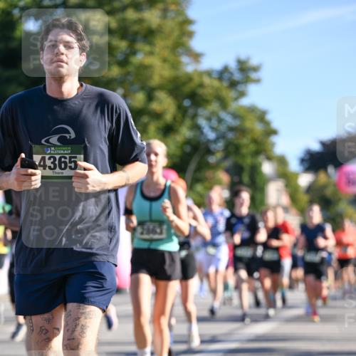 07.09.2025 - BARMER Alsterlauf Dr. Thomas Lammeyer http://msf.ph/oto/8711230 07.09.2025 09:38:44 Laufen 36, 4365, 2863 meine-sportfotos.de