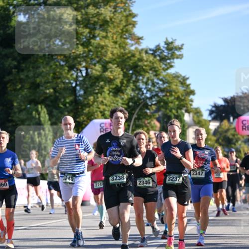 07.09.2025 - BARMER Alsterlauf Dr. Thomas Lammeyer http://msf.ph/oto/8711248 07.09.2025 09:38:47 Laufen 10, 240, 3238, 3237, 060, 2749, 2346, 2347 meine-sportfotos.de