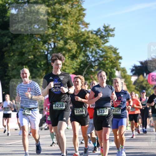 07.09.2025 - BARMER Alsterlauf Dr. Thomas Lammeyer http://msf.ph/oto/8711252 07.09.2025 09:38:47 Laufen 240, 10, 3238, 369, 2346, 3237, 2347 meine-sportfotos.de