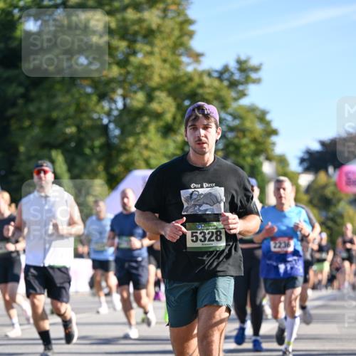 07.09.2025 - BARMER Alsterlauf Dr. Thomas Lammeyer http://msf.ph/oto/8711282 07.09.2025 09:38:52 Laufen 5328, 2236 meine-sportfotos.de