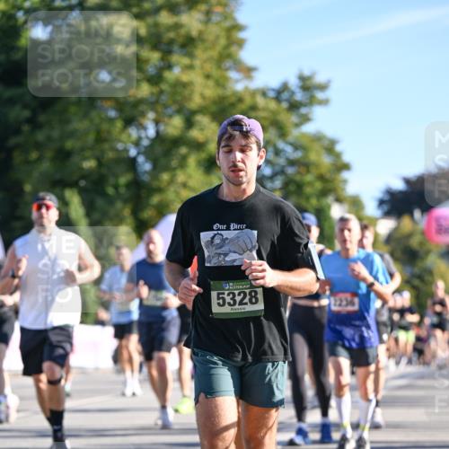 07.09.2025 - BARMER Alsterlauf Dr. Thomas Lammeyer http://msf.ph/oto/8711283 07.09.2025 09:38:52 Laufen 36, 5328, 1236 meine-sportfotos.de