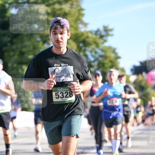 07.09.2025 - BARMER Alsterlauf Dr. Thomas Lammeyer http://msf.ph/oto/8711285 07.09.2025 09:38:53 Laufen 36, 5328 meine-sportfotos.de