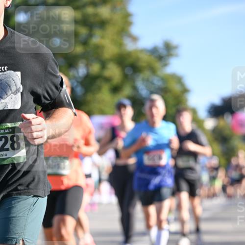 07.09.2025 - BARMER Alsterlauf Dr. Thomas Lammeyer http://msf.ph/oto/8711290 07.09.2025 09:38:53 Laufen 28, 4449 meine-sportfotos.de