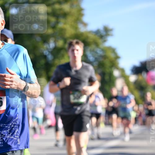 07.09.2025 - BARMER Alsterlauf Dr. Thomas Lammeyer http://msf.ph/oto/8711300 07.09.2025 09:38:55 Laufen  meine-sportfotos.de