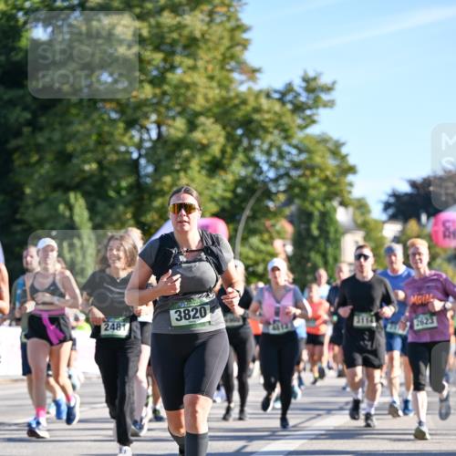 07.09.2025 - BARMER Alsterlauf Dr. Thomas Lammeyer http://msf.ph/oto/8711382 07.09.2025 09:39:09 Laufen 2481, 3820, 4112, 3112, 2623 meine-sportfotos.de