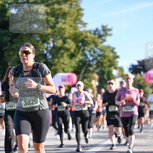07.09.2025 - BARMER Alsterlauf Dr. Thomas Lammeyer http://msf.ph/oto/8711388 07.09.2025 09:39:10 Laufen 2481, 36, 3820 meine-sportfotos.de